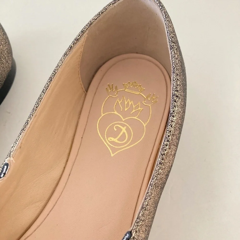 Dora Anthropologie Bea Mary Jane Gold Sparkly Pointed Toe Flats Sz 38